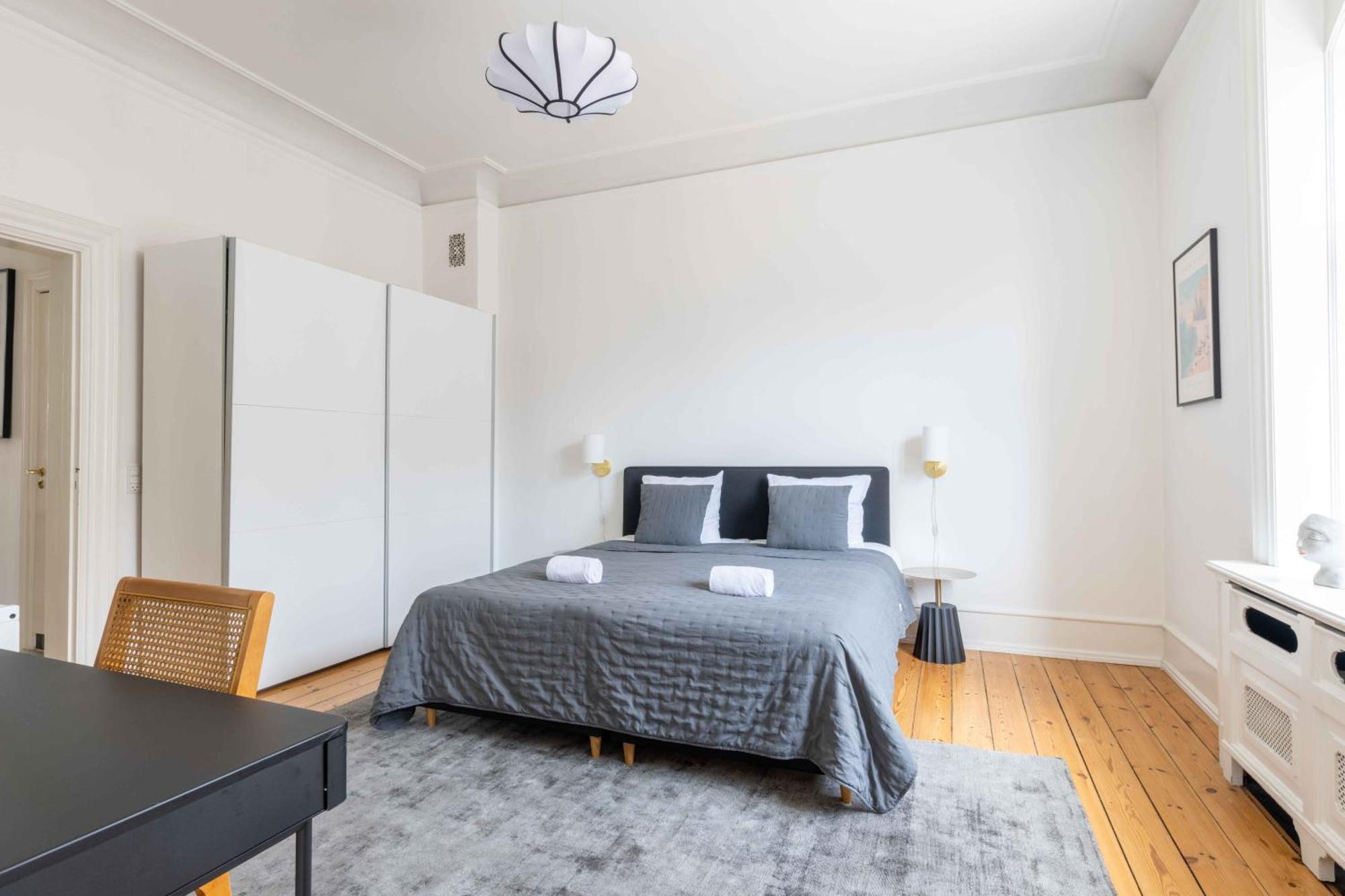 Apartment Large In By Tivoli Gardens Copenhagen